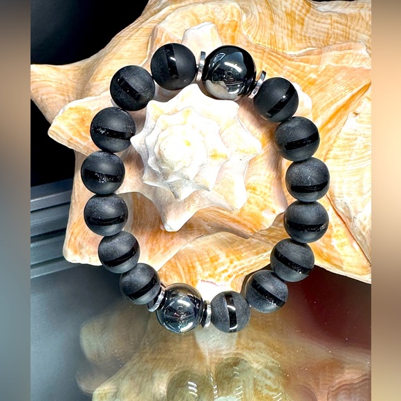 GUNPOWDER HEMATITE + ONYX NATURAL STONES BRACELET size 7” - Picture 1 of 10